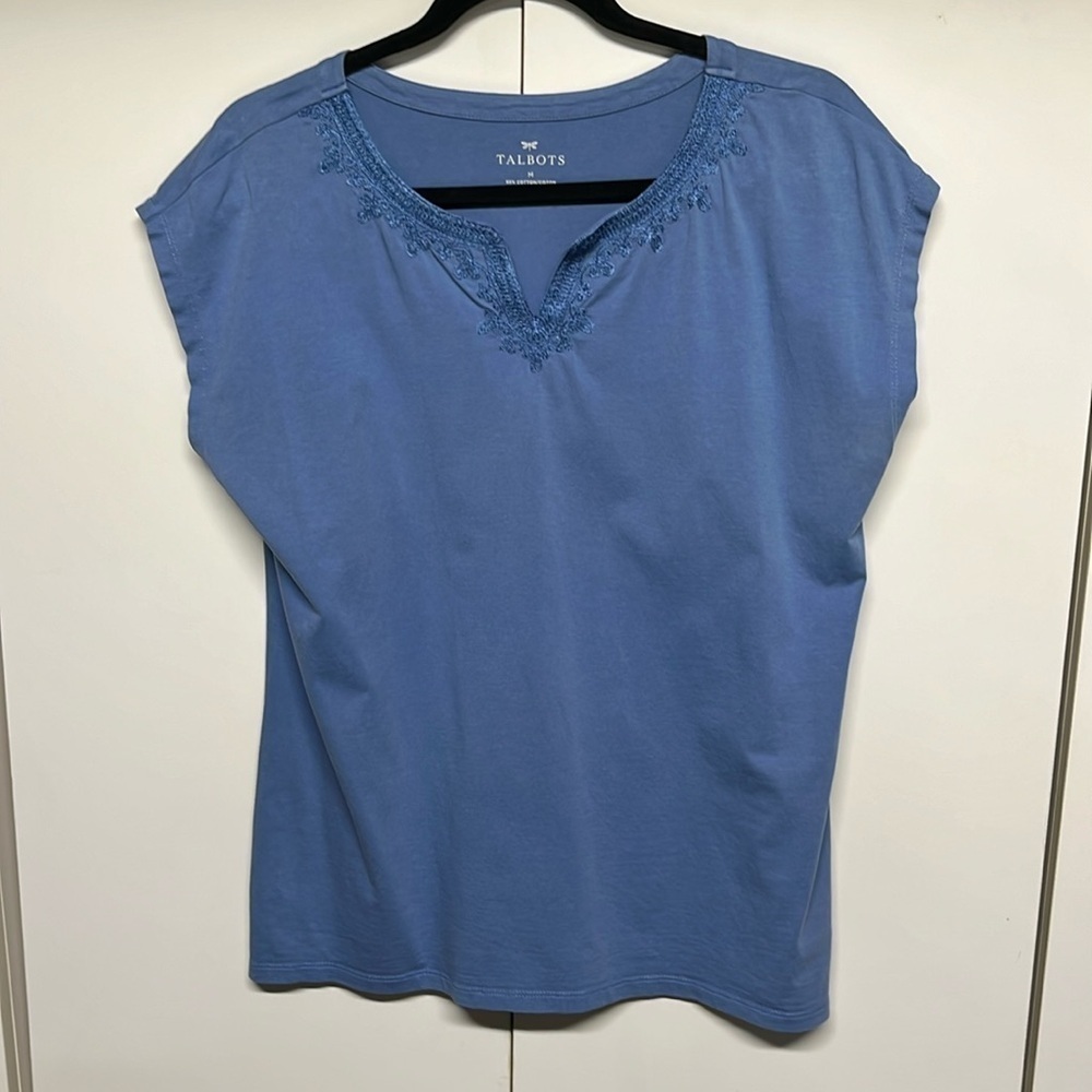 Talbots Blue Embroidered V Neck Top Size Medium